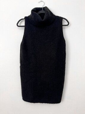 Guess Turtleneck Sleeveless Sweater
